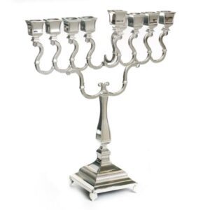 חנוכיה המכבים